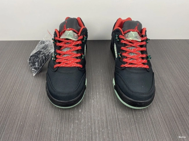 Bmlin 5 Jordan Anthracite Air Retro DM4640-036 0821